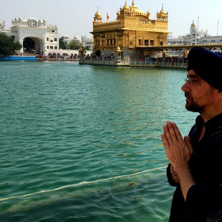 Meditation am goldenen Tempel